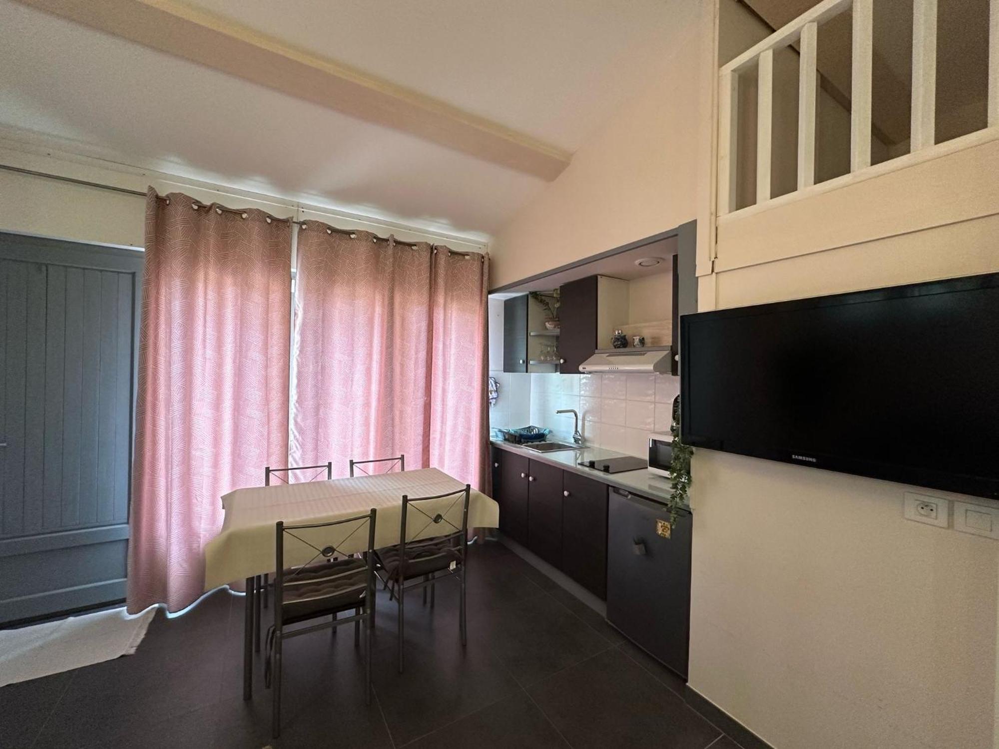 Studio Calme Et Agreable Avec Acces Jardin Partage Le Bar-sur-Loup Exterior foto